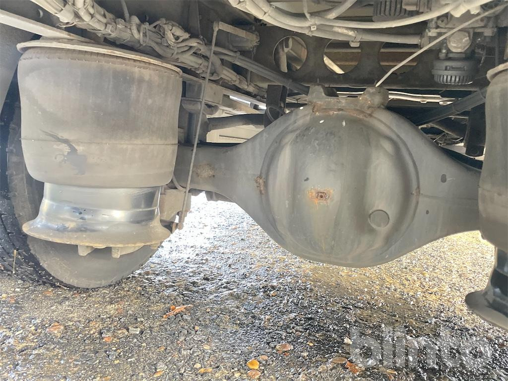 Dobozos felépítményű teherautó Mercedes Benz Atego 818: 37 kép. Dobozos felépítményű teherautó Mercedes Benz Atego 818: 37 kép.