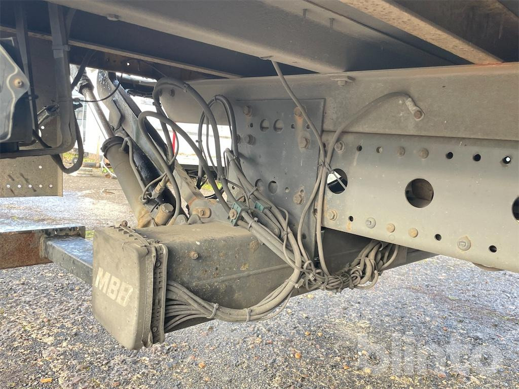 Dobozos felépítményű teherautó Mercedes Benz Atego 818: 39 kép. Dobozos felépítményű teherautó Mercedes Benz Atego 818: 39 kép.