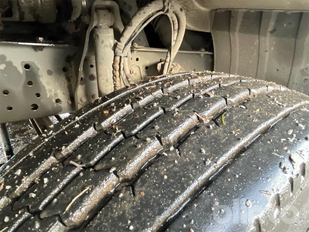 Dobozos felépítményű teherautó Mercedes Benz Atego 818: 17 kép. Dobozos felépítményű teherautó Mercedes Benz Atego 818: 17 kép.