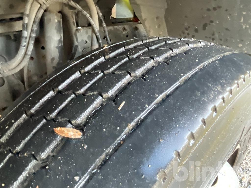 Dobozos felépítményű teherautó Mercedes Benz Atego 818: 15 kép. Dobozos felépítményű teherautó Mercedes Benz Atego 818: 15 kép.