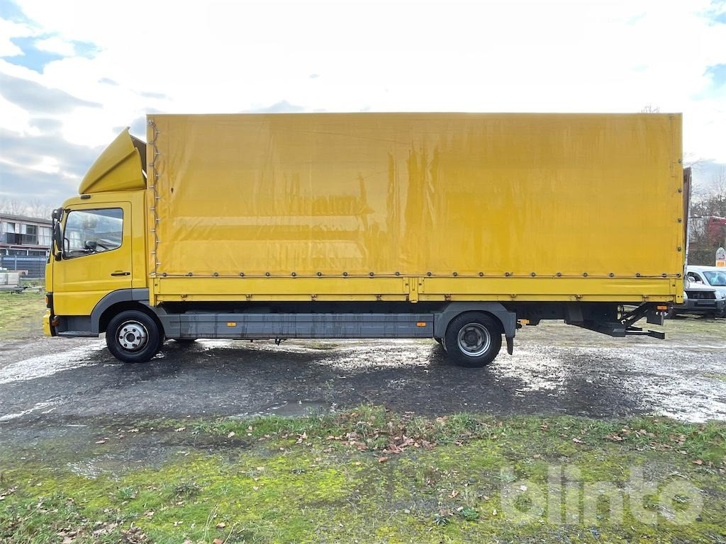Dobozos felépítményű teherautó Mercedes Benz Atego 818: 13 kép. Dobozos felépítményű teherautó Mercedes Benz Atego 818: 13 kép.