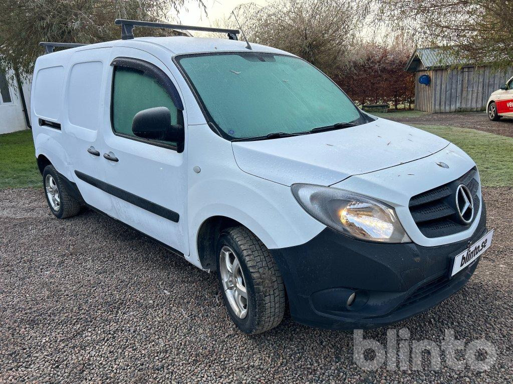 Mercedes-Benz Citan 109 CDI - Kis furgon: 3 kép. Mercedes-Benz Citan 109 CDI - Kis furgon: 3 kép.