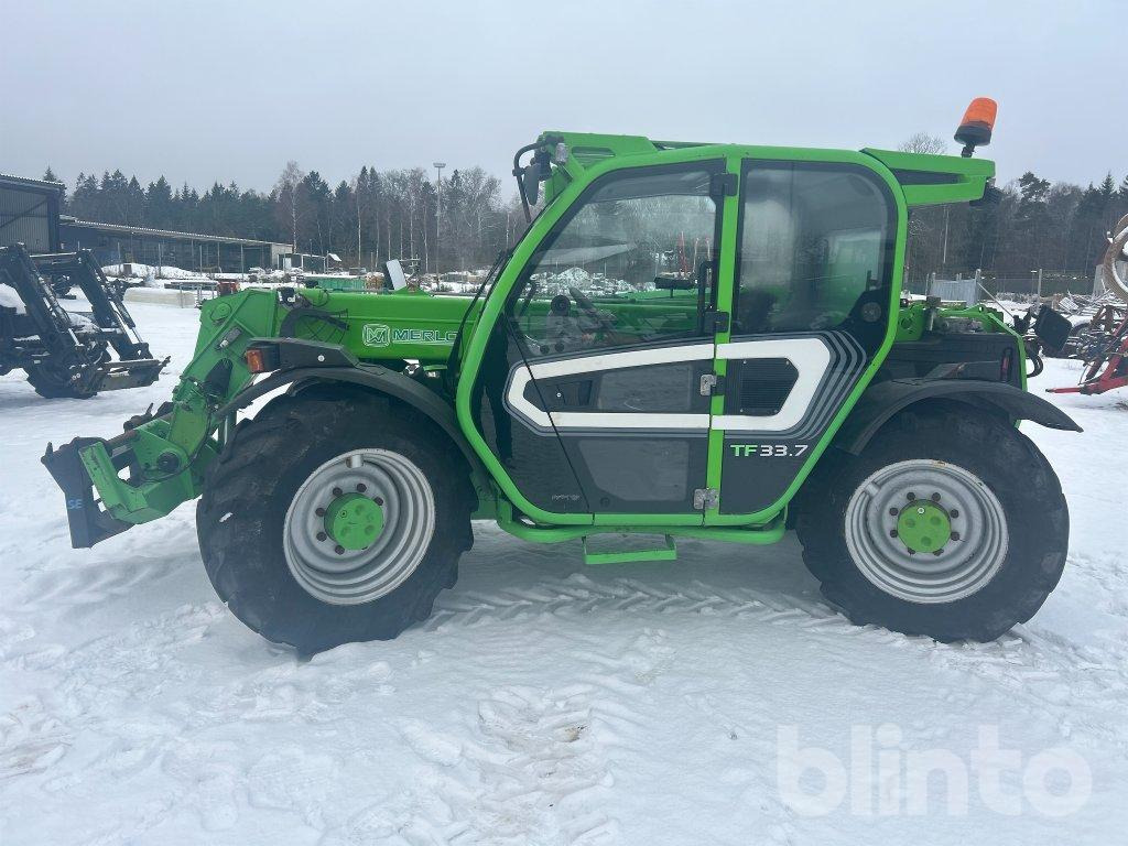 Merlo - Teleszkópos rakodó: 2 kép. Merlo - Teleszkópos rakodó: 2 kép.