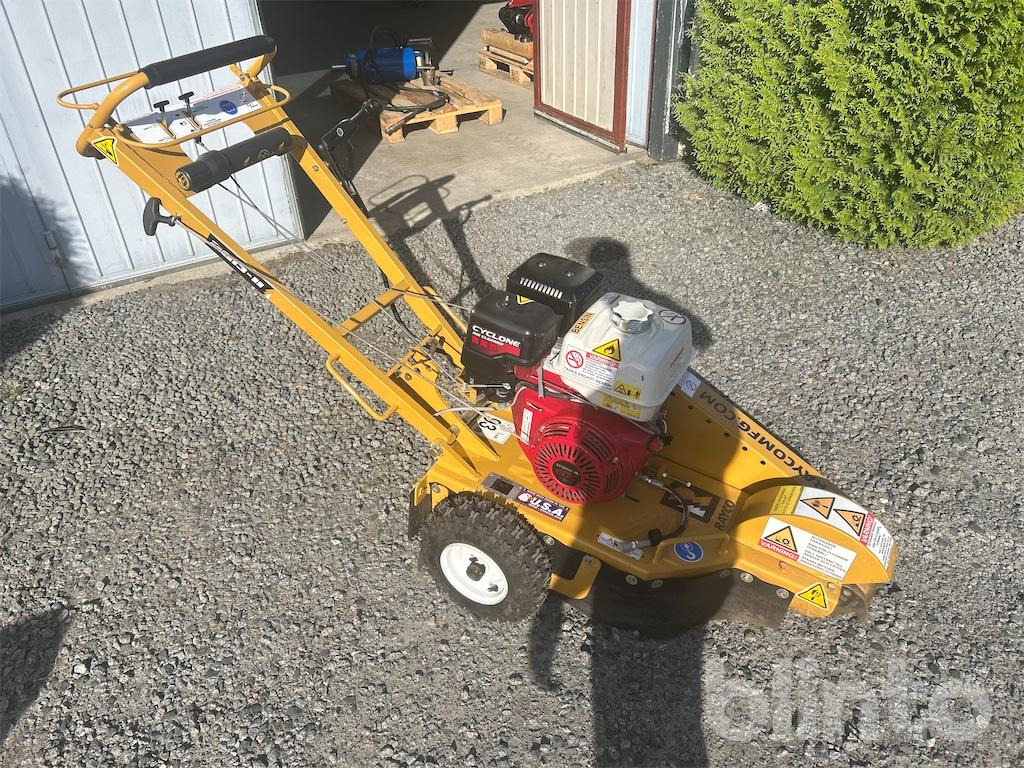 Rayco RG13-11 - Honda GX 390 - Mezőgazdasági gépek: 3 kép. Rayco RG13-11 - Honda GX 390 - Mezőgazdasági gépek: 3 kép.