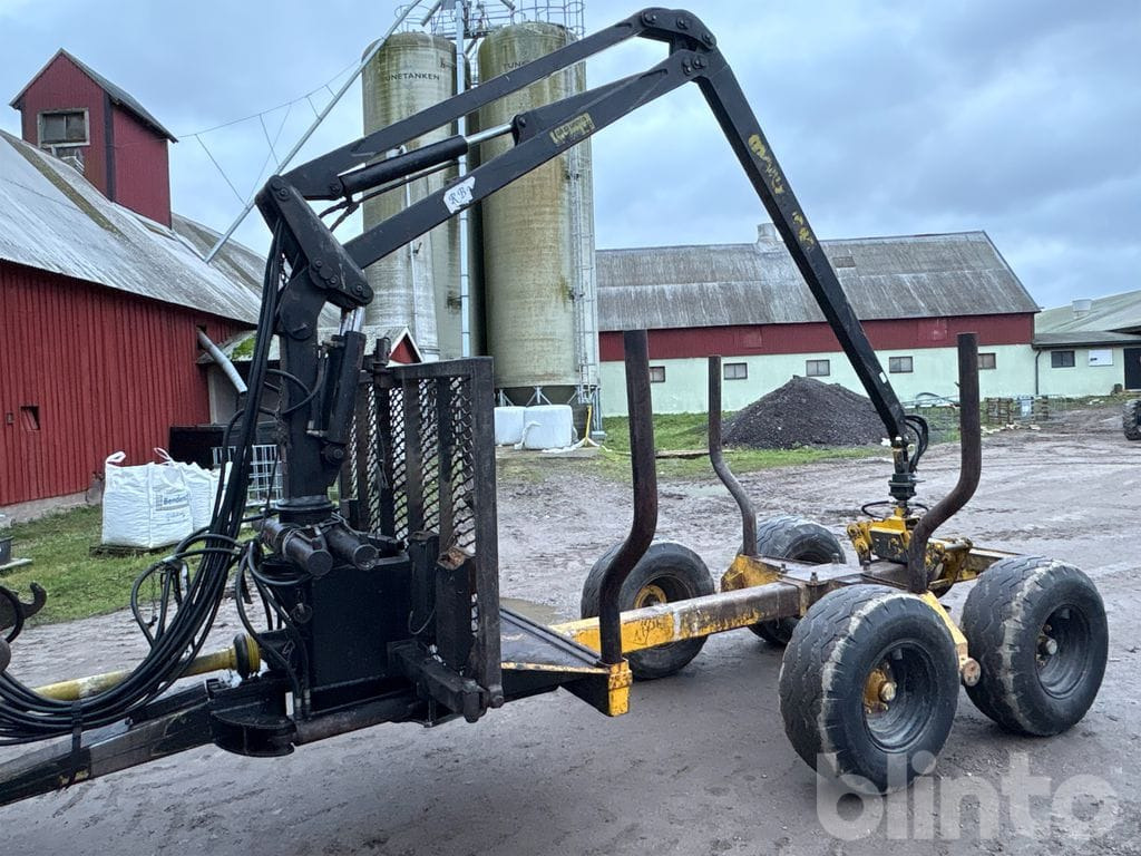 Moheda 8.5 - Erdészeti pótkocsi: 1 kép. Moheda 8.5 - Erdészeti pótkocsi: 1 kép.