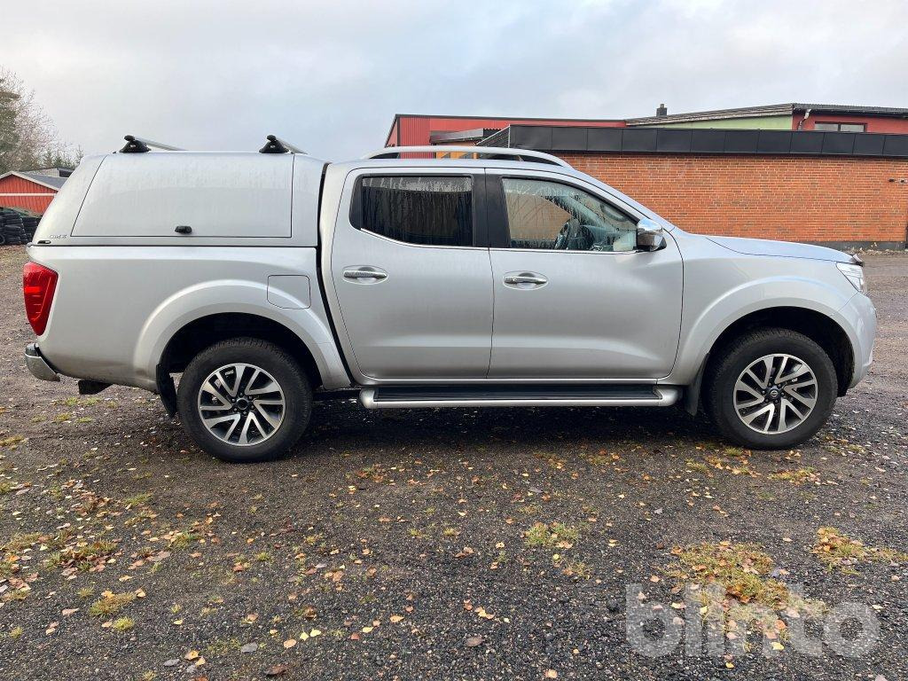 NISSAN NAVARA 2.3 dCi 4WD - Pickup: 4 kép. NISSAN NAVARA 2.3 dCi 4WD - Pickup: 4 kép.