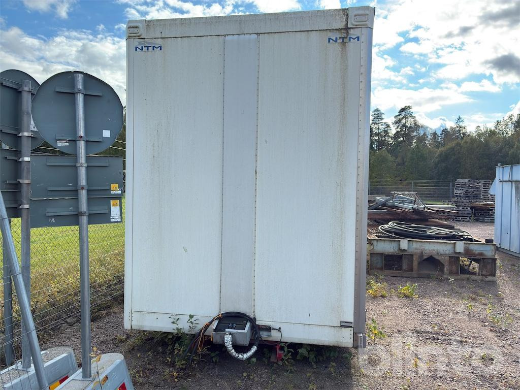 NTM - Doboz felépitmény: 2 kép. NTM - Doboz felépitmény: 2 kép.