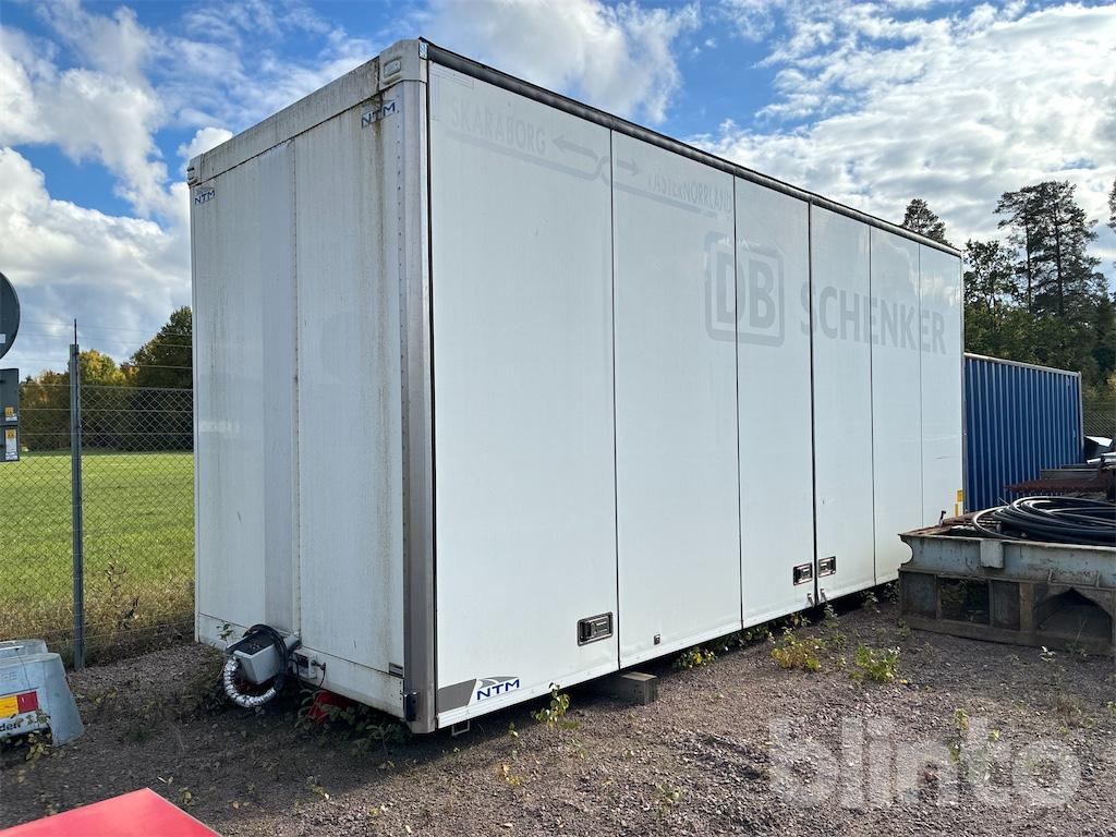 NTM - Doboz felépitmény: 1 kép. NTM - Doboz felépitmény: 1 kép.