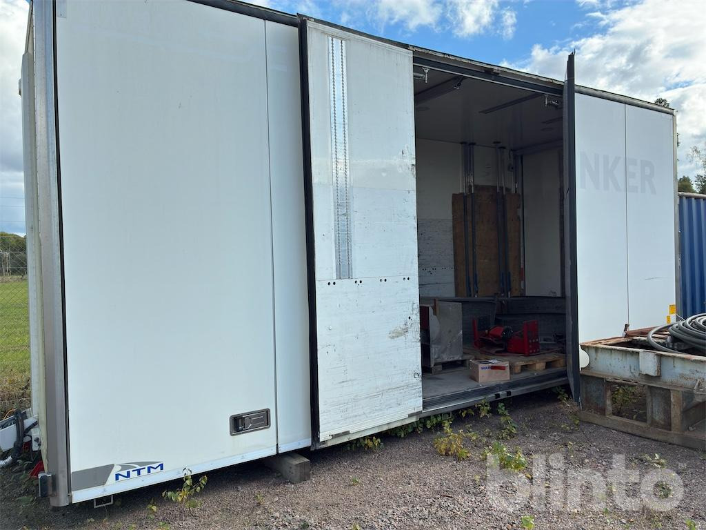 NTM - Doboz felépitmény: 3 kép. NTM - Doboz felépitmény: 3 kép.