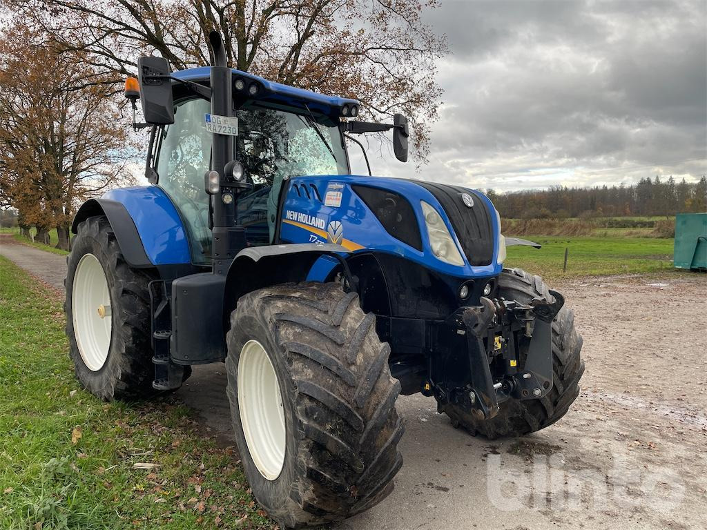 New Holland T7 230 (2018) - Traktor: 2 kép. New Holland T7 230 (2018) - Traktor: 2 kép.