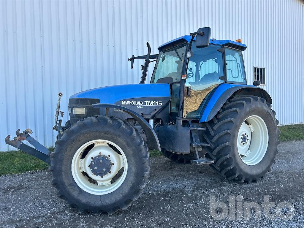 New Holland TM115 (2001) - Traktor: 1 kép. New Holland TM115 (2001) - Traktor: 1 kép.