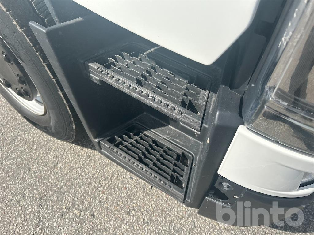 Nyergesvontató RENAULT T520 Comfort: 23 kép.