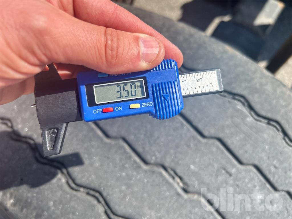Nyergesvontató RENAULT T520 Comfort: 50 kép.