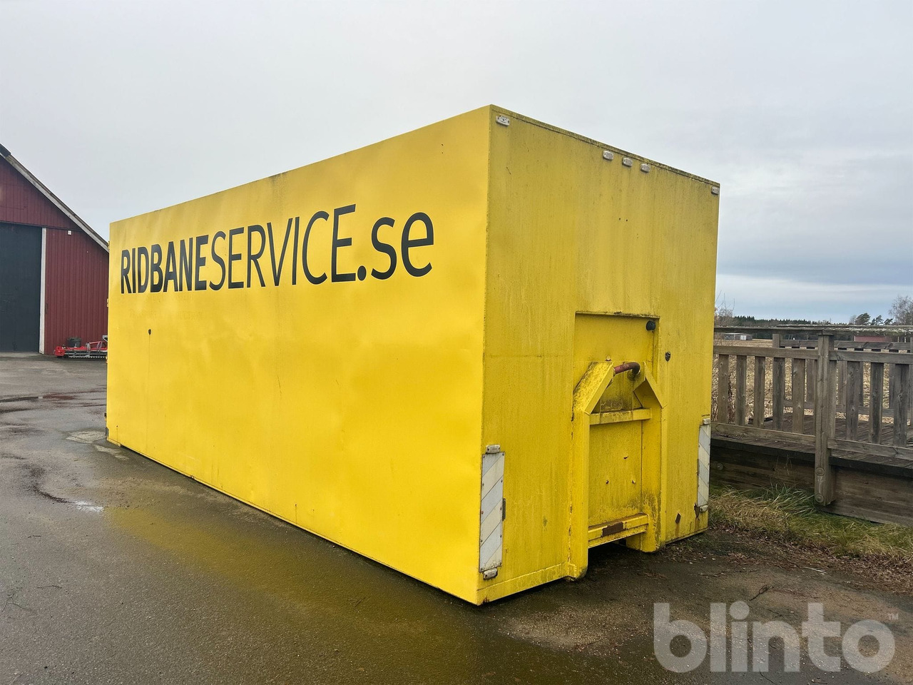 Okänt 50m2 - Multiliftes konténer: 1 kép. Okänt 50m2 - Multiliftes konténer: 1 kép.