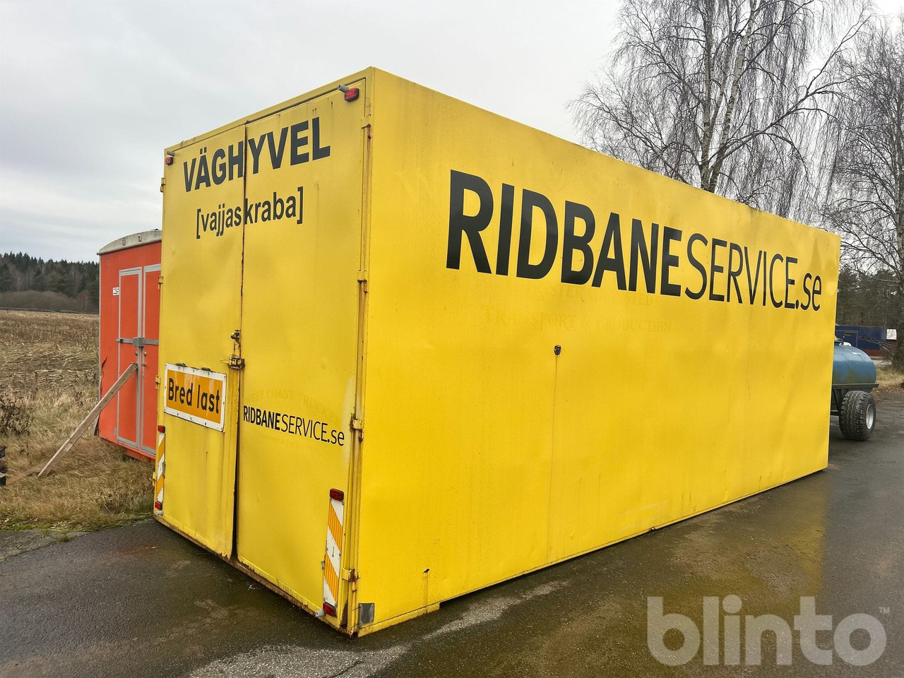 Okänt 50m2 - Multiliftes konténer: 2 kép. Okänt 50m2 - Multiliftes konténer: 2 kép.