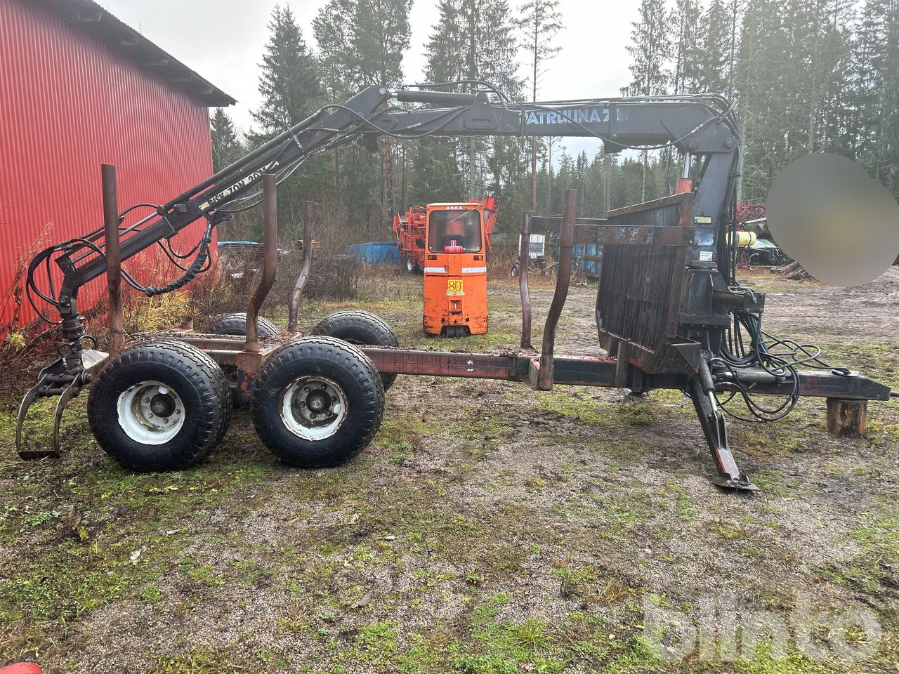 Patruuna 7000 - Erdészeti pótkocsi: 3 kép. Patruuna 7000 - Erdészeti pótkocsi: 3 kép.