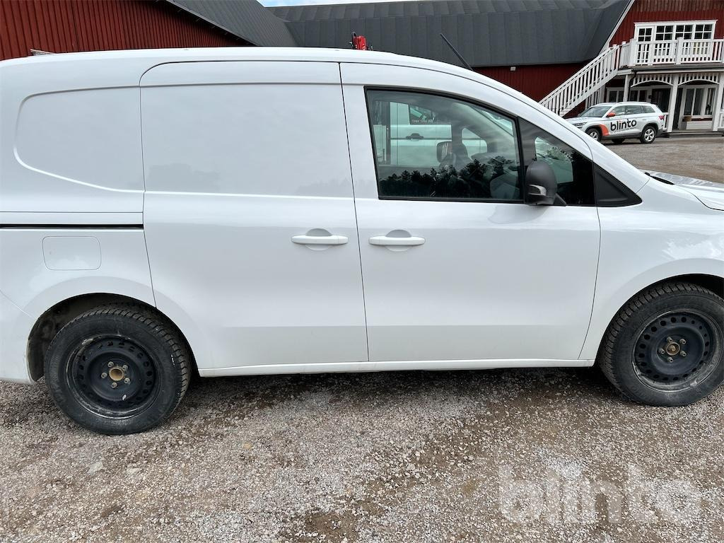 Kis furgon RENAULT KANGOO 1.5 Blue dCi: 12 kép.