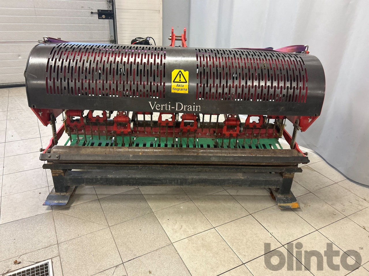 Redexim VD7117 - Kerti gépek: 2 kép. Redexim VD7117 - Kerti gépek: 2 kép.