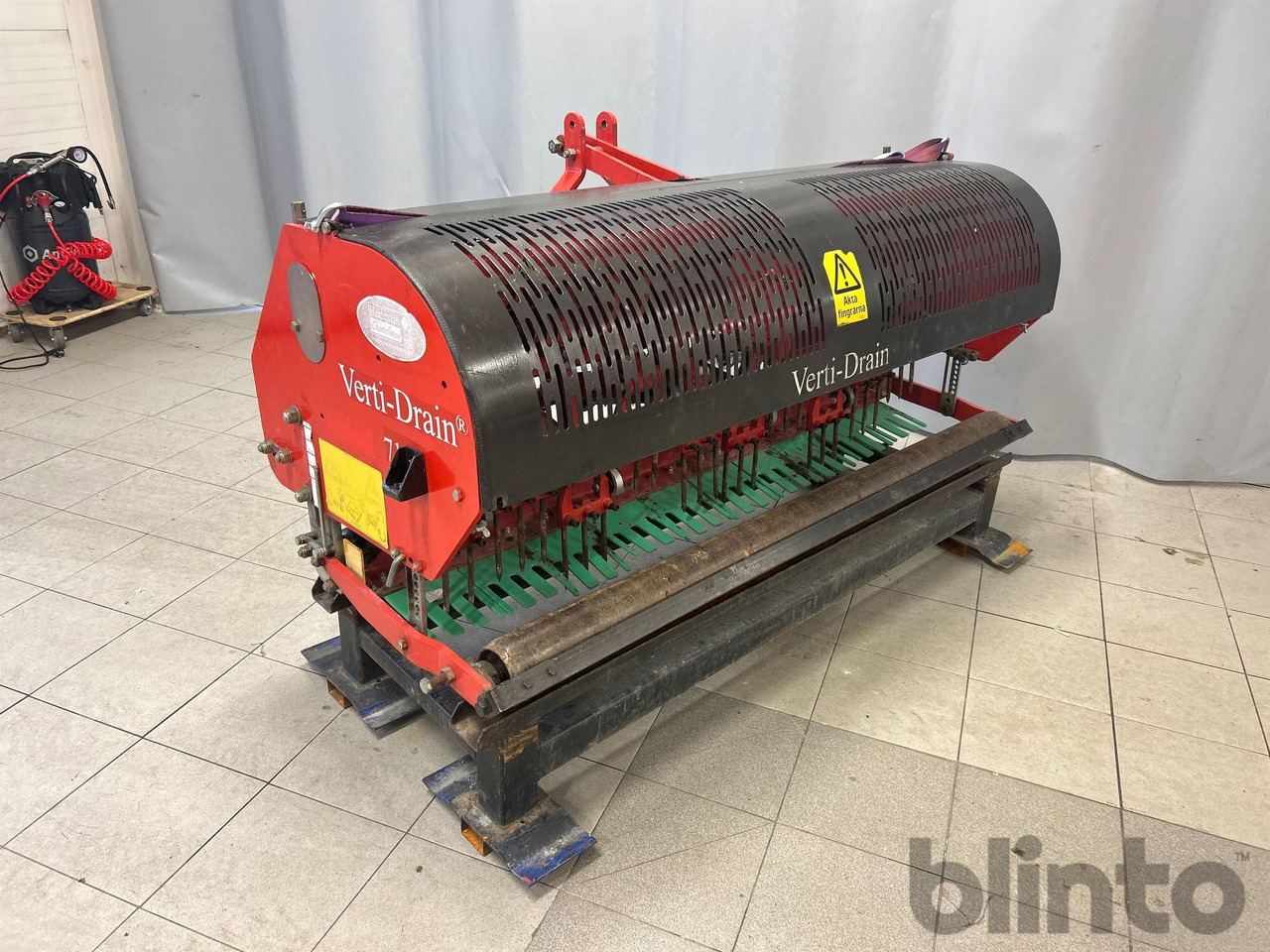 Redexim VD7117 - Kerti gépek: 3 kép. Redexim VD7117 - Kerti gépek: 3 kép.