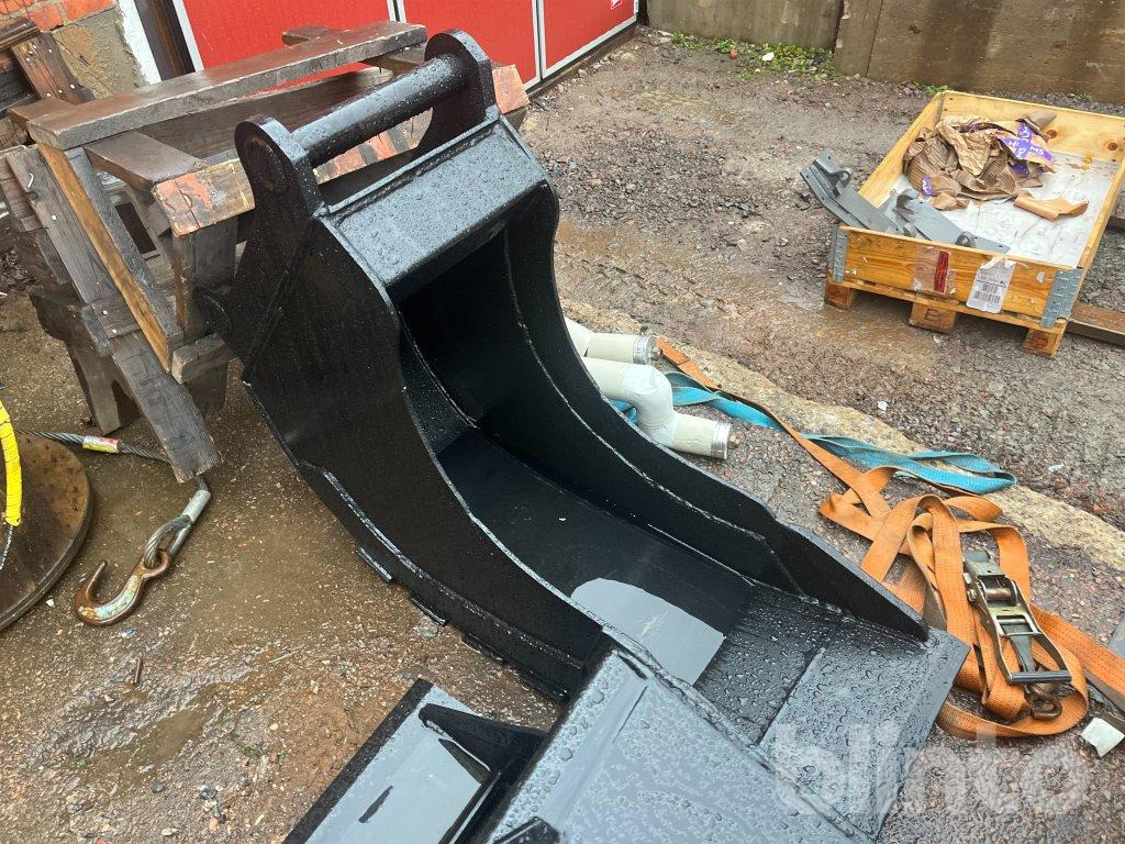 S60 450mm Hardox - Kotró kanál: 2 kép. S60 450mm Hardox - Kotró kanál: 2 kép.