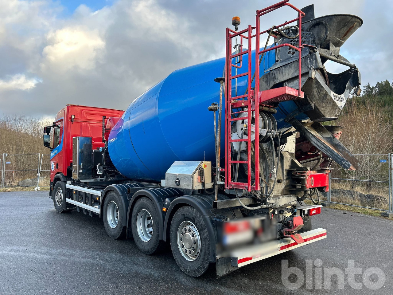 SCANIA R410B 8x4 Betongbil med Lastväxlare CNG Gas - Betonmixer: 5 kép. SCANIA R410B 8x4 Betongbil med Lastväxlare CNG Gas - Betonmixer: 5 kép.