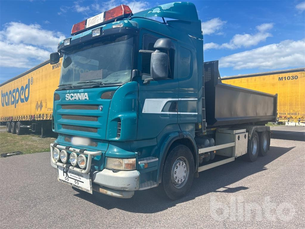 SCANIA R420LB6X2HHZ - Horgos rakodó teherautó: 2 kép. SCANIA R420LB6X2HHZ - Horgos rakodó teherautó: 2 kép.