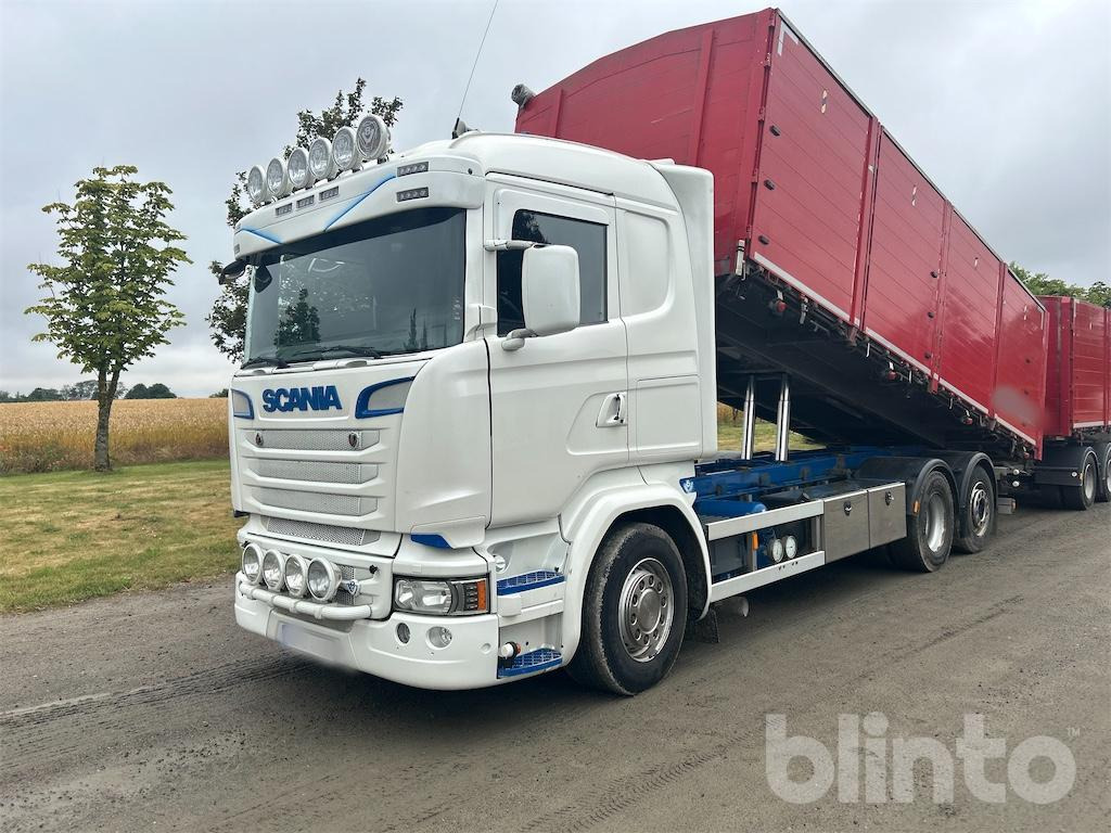 SCANIA R580LB6X2*4MNB - Nybesiktigad - Billenőplatós teherautó: 2 kép. SCANIA R580LB6X2*4MNB - Nybesiktigad - Billenőplatós teherautó: 2 kép.