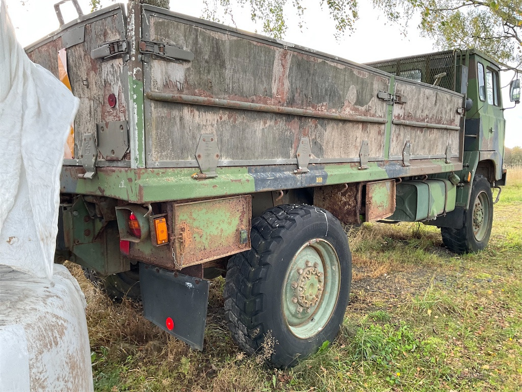 SCANIA SBA 111A 134 - Platós teherautó: 2 kép. SCANIA SBA 111A 134 - Platós teherautó: 2 kép.