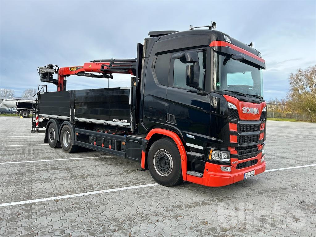 Scania R 460 B6x2*4NB Baustoffpritsche & Palfinger PK 22.001 L TEC7 Ladekran - Platós teherautó, Darus autó: 2 kép. Scania R 460 B6x2*4NB Baustoffpritsche & Palfinger PK 22.001 L TEC7 Ladekran - Platós teherautó, Darus autó: 2 kép.