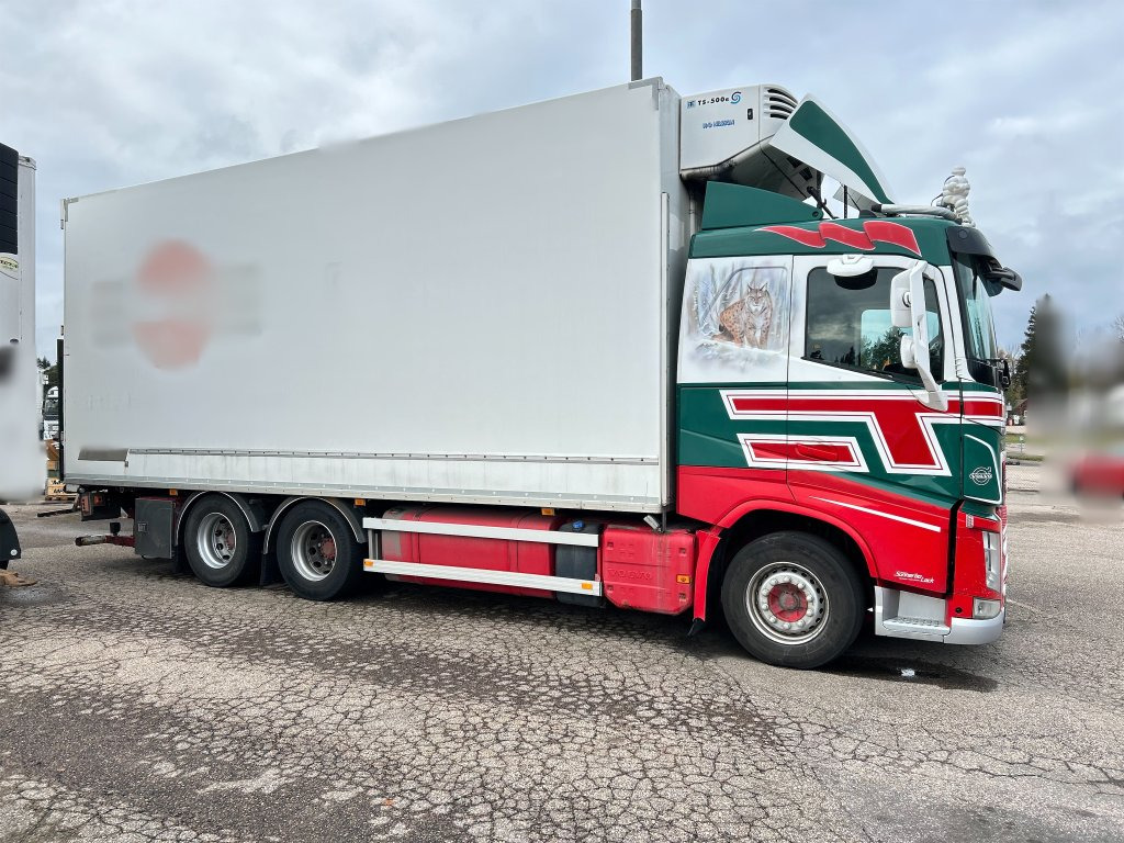 Skåpbil Volvo FH bussbyggskåp med kylaggregat - Hűtős teherautó: 5 kép. Skåpbil Volvo FH bussbyggskåp med kylaggregat - Hűtős teherautó: 5 kép.