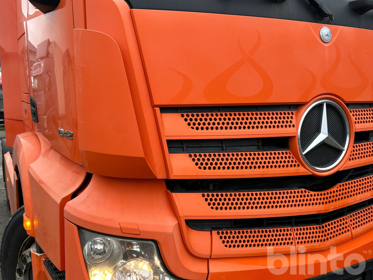 Teherautó MERCEDES-BENZ 963-4-A: 14 kép.