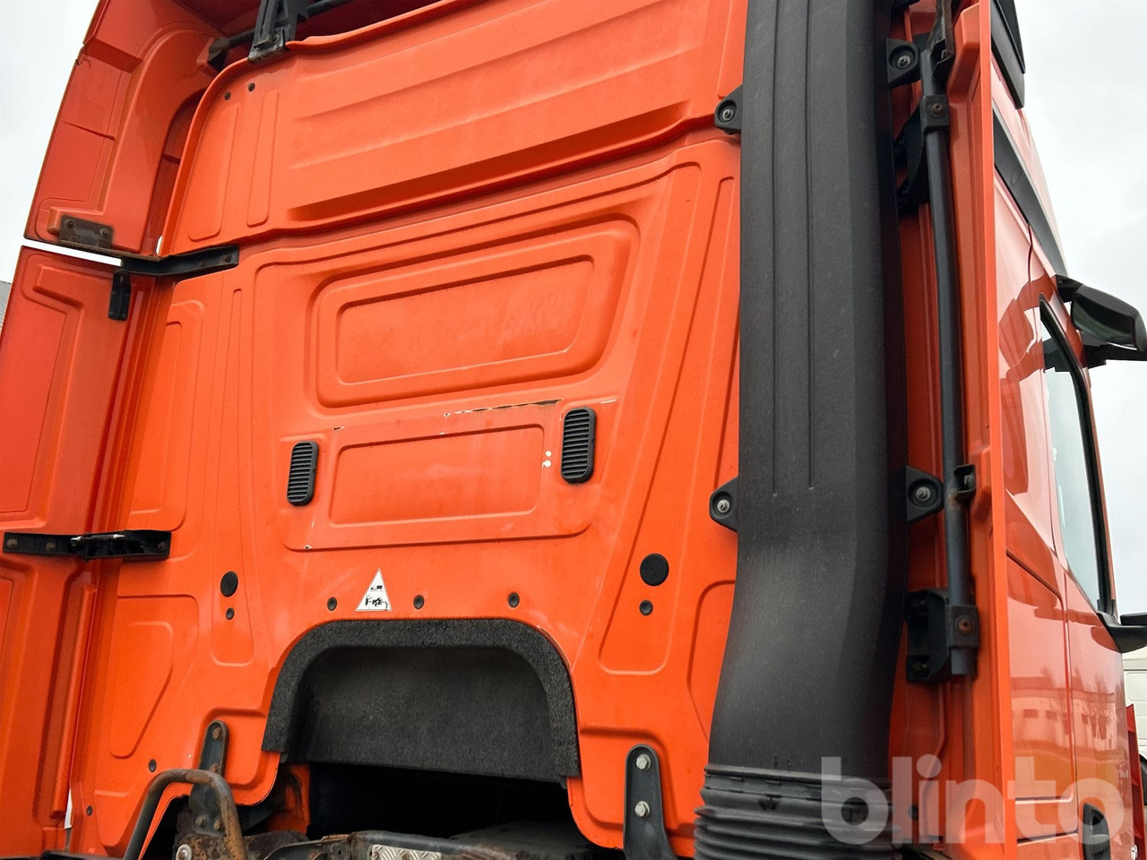 Teherautó MERCEDES-BENZ 963-4-A: 21 kép.