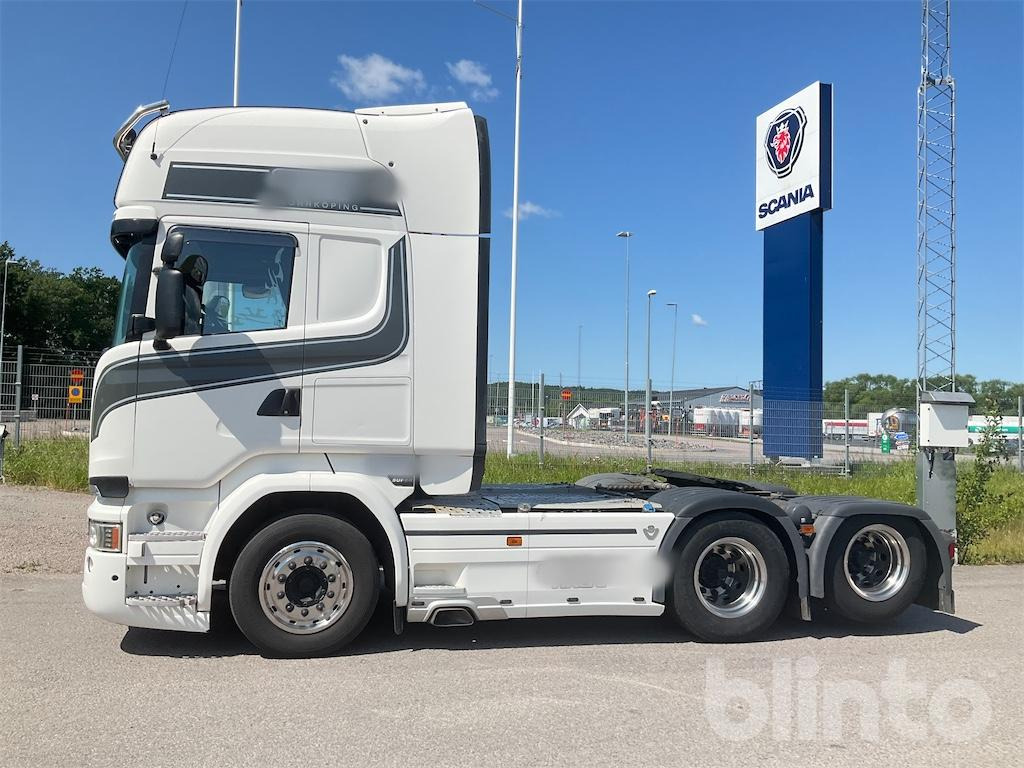 SCANIA R 580 LA6X2HNB - Teherautó: 2 kép. SCANIA R 580 LA6X2HNB - Teherautó: 2 kép.