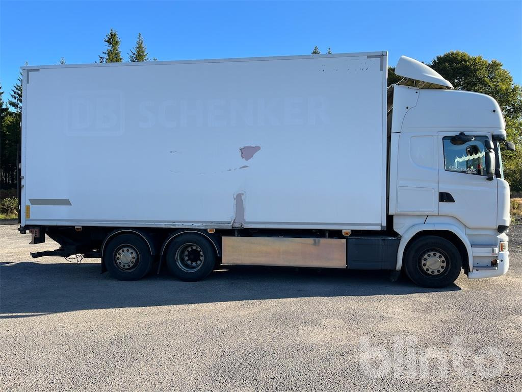 SCANIA R580 6x2 16.4 - Teherautó: 4 kép. SCANIA R580 6x2 16.4 - Teherautó: 4 kép.