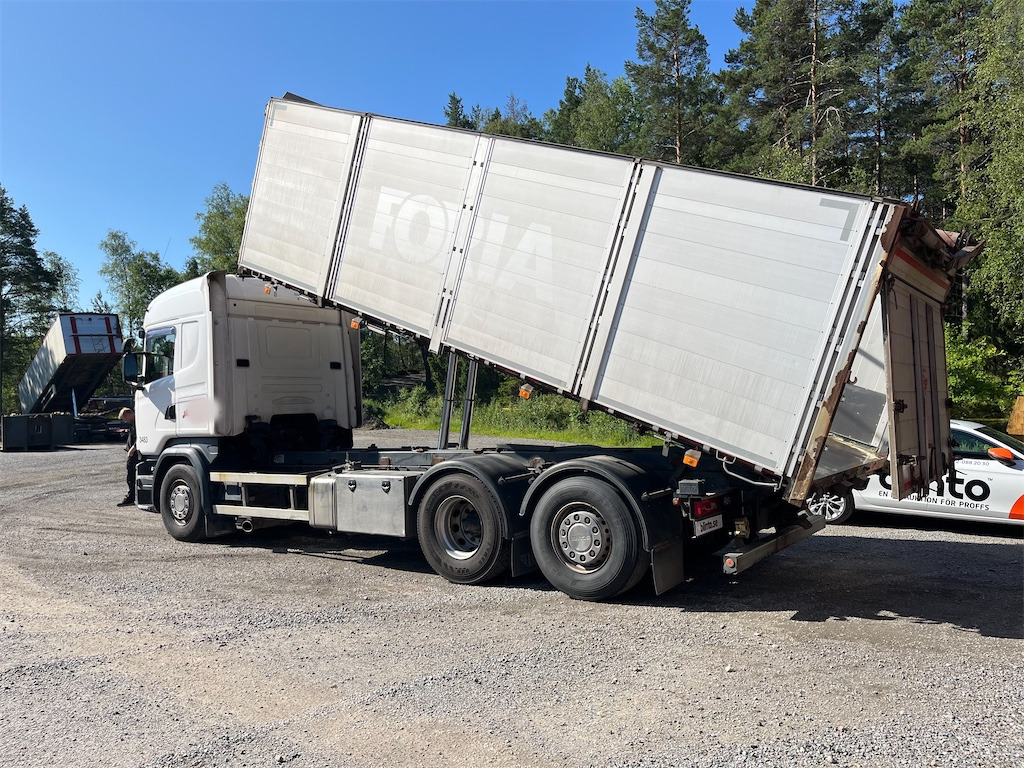 Teherautó SCANIA: 10 kép.