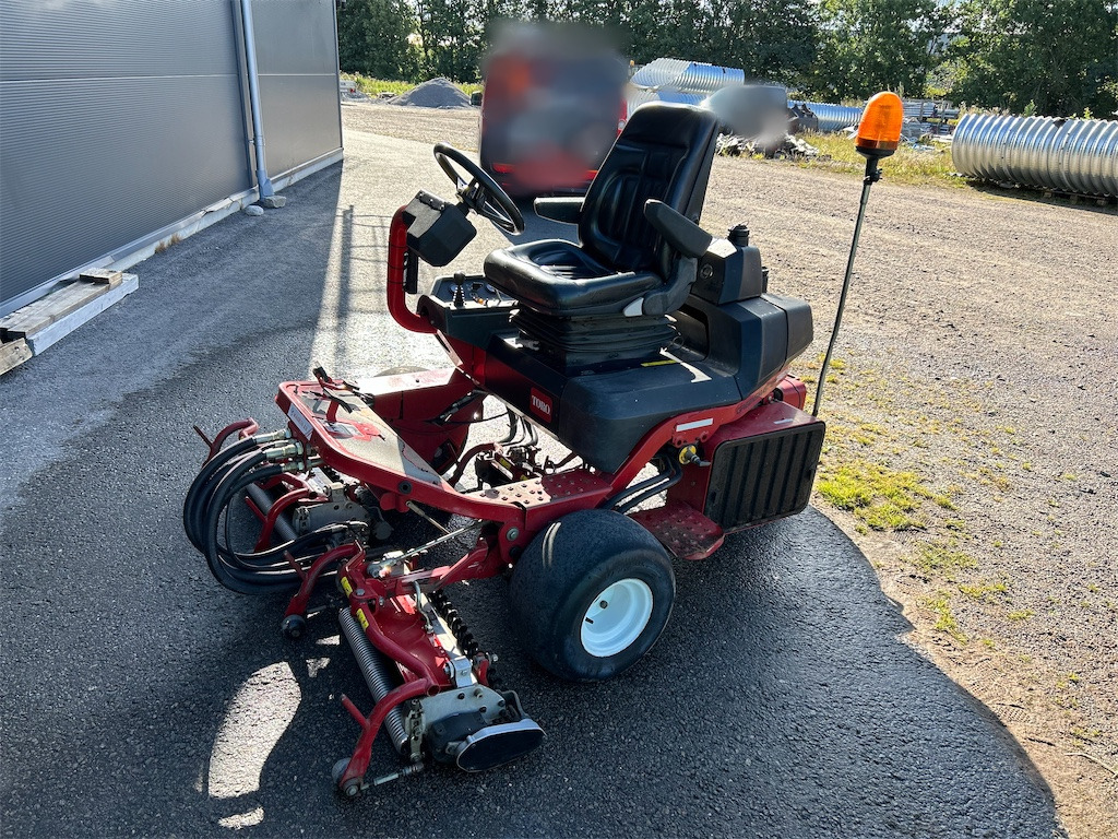 Toro Greenmaster 3250-D - Kerti fűkasza: 1 kép. Toro Greenmaster 3250-D - Kerti fűkasza: 1 kép.