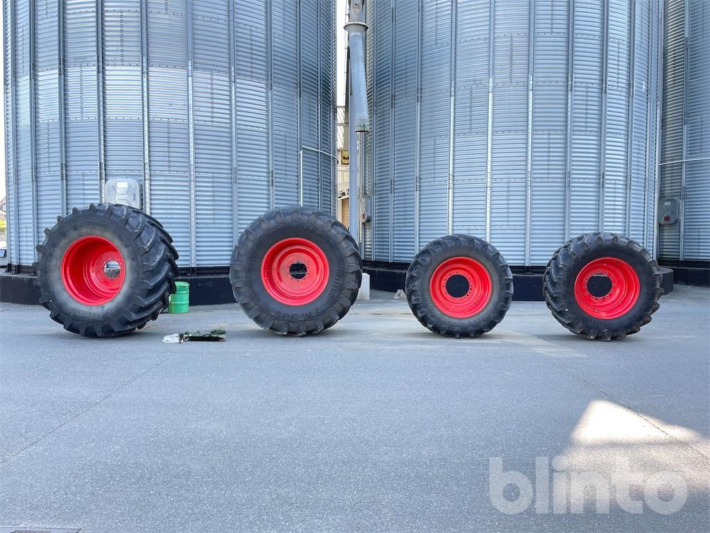 Trelleborg TM800/900 - Gumiabroncs - Mezőgazdasági gépek: 5 kép. Trelleborg TM800/900 - Gumiabroncs - Mezőgazdasági gépek: 5 kép.