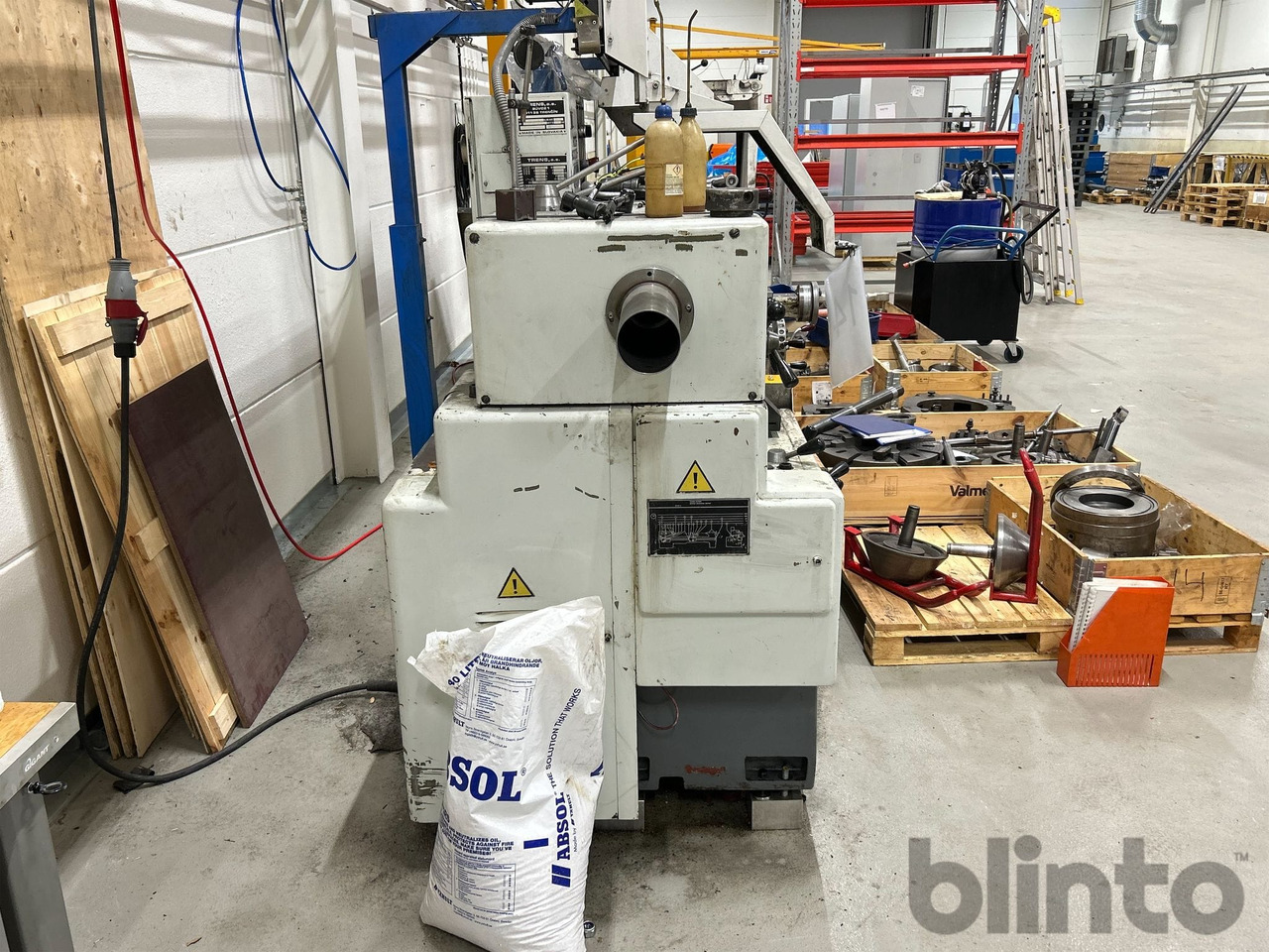 Trens 63 C - Fémeszterga: 4 kép. Trens 63 C - Fémeszterga: 4 kép.