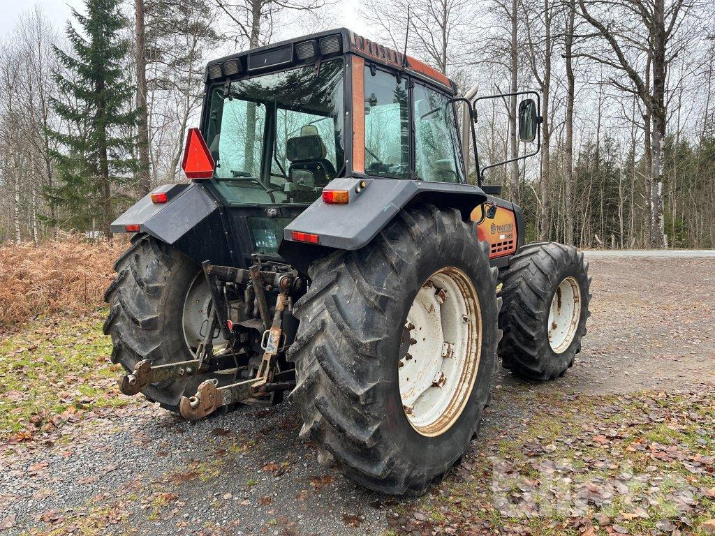 VALMET 8400-4 - Traktor: 5 kép. VALMET 8400-4 - Traktor: 5 kép.