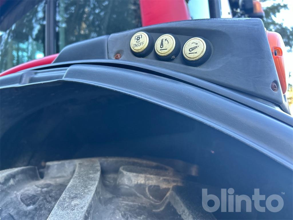 VALTRA N141 - Traktor: 5 kép. VALTRA N141 - Traktor: 5 kép.