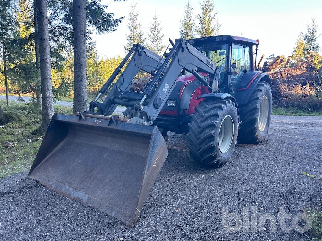 VALTRA N141 - Traktor: 1 kép. VALTRA N141 - Traktor: 1 kép.