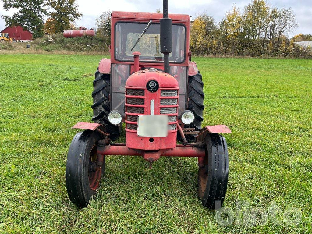 VOLVO BM 350 - Traktor: 2 kép. VOLVO BM 350 - Traktor: 2 kép.