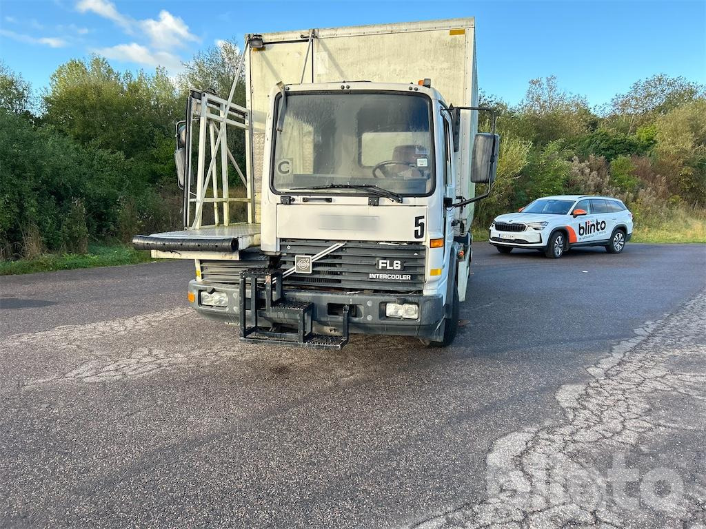 VOLVO FL608 J MNLAST 4*2 - Reptéri catering jármű: 2 kép. VOLVO FL608 J MNLAST 4*2 - Reptéri catering jármű: 2 kép.