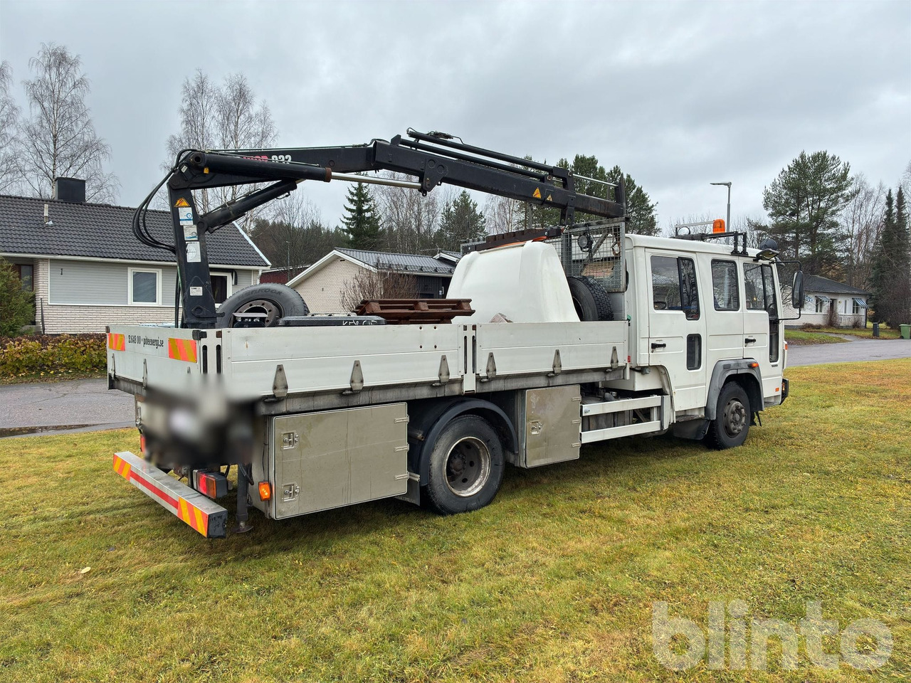 VOLVO FL611 4X2 - Platós teherautó, Darus autó: 5 kép. VOLVO FL611 4X2 - Platós teherautó, Darus autó: 5 kép.