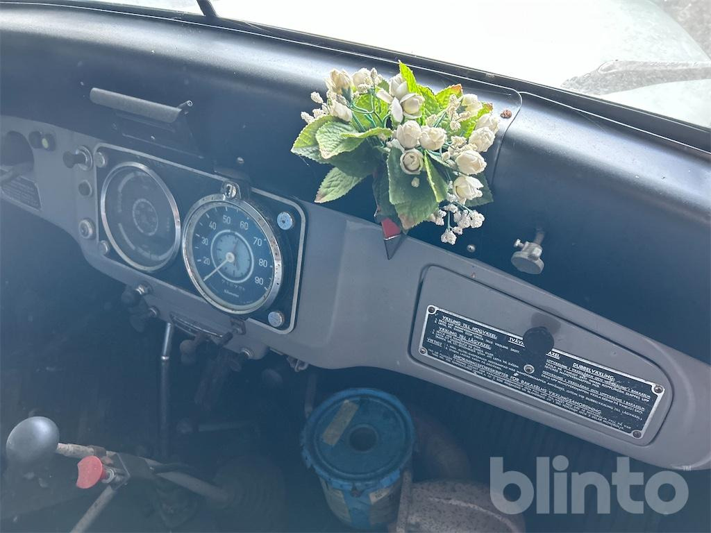 Platós teherautó VOLVO L 475 Reparationsobjekt: 42 kép. Platós teherautó VOLVO L 475 Reparationsobjekt: 42 kép.