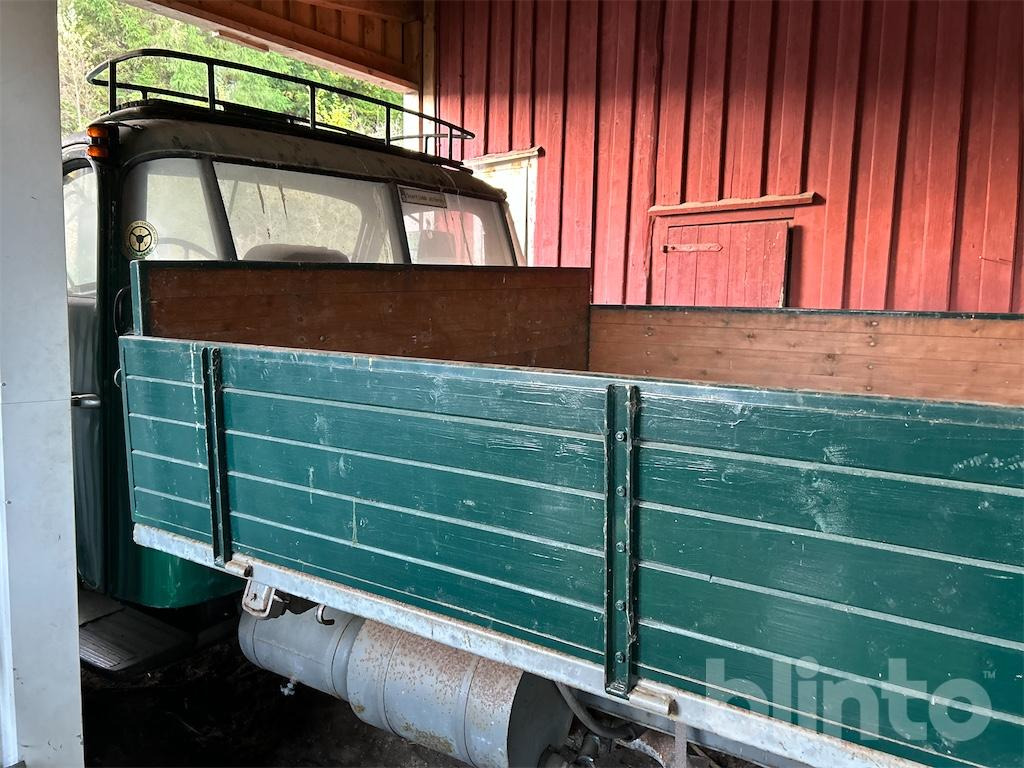 Platós teherautó VOLVO L 475 Reparationsobjekt: 33 kép. Platós teherautó VOLVO L 475 Reparationsobjekt: 33 kép.