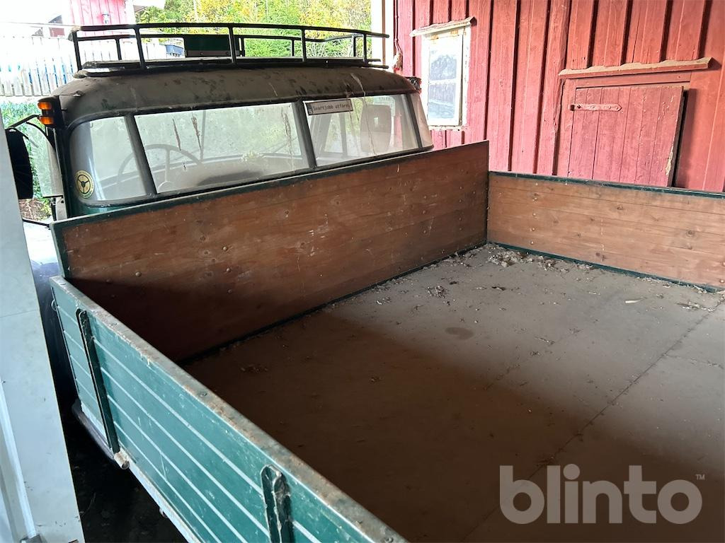 Platós teherautó VOLVO L 475 Reparationsobjekt: 39 kép. Platós teherautó VOLVO L 475 Reparationsobjekt: 39 kép.