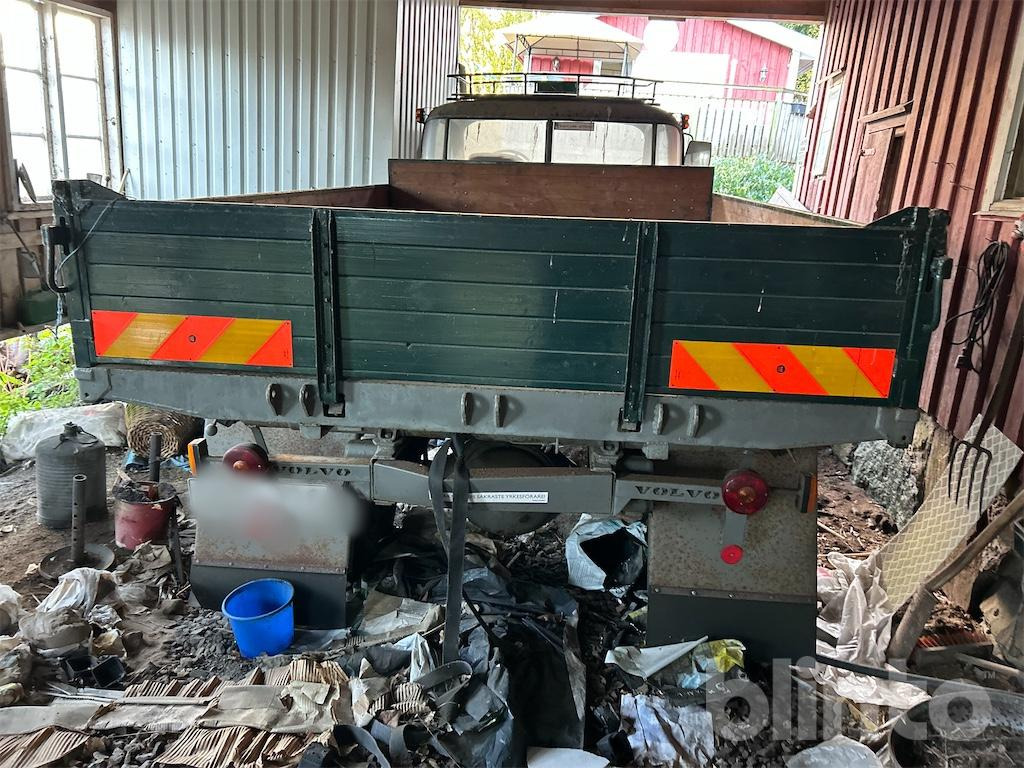 Platós teherautó VOLVO L 475 Reparationsobjekt: 25 kép. Platós teherautó VOLVO L 475 Reparationsobjekt: 25 kép.