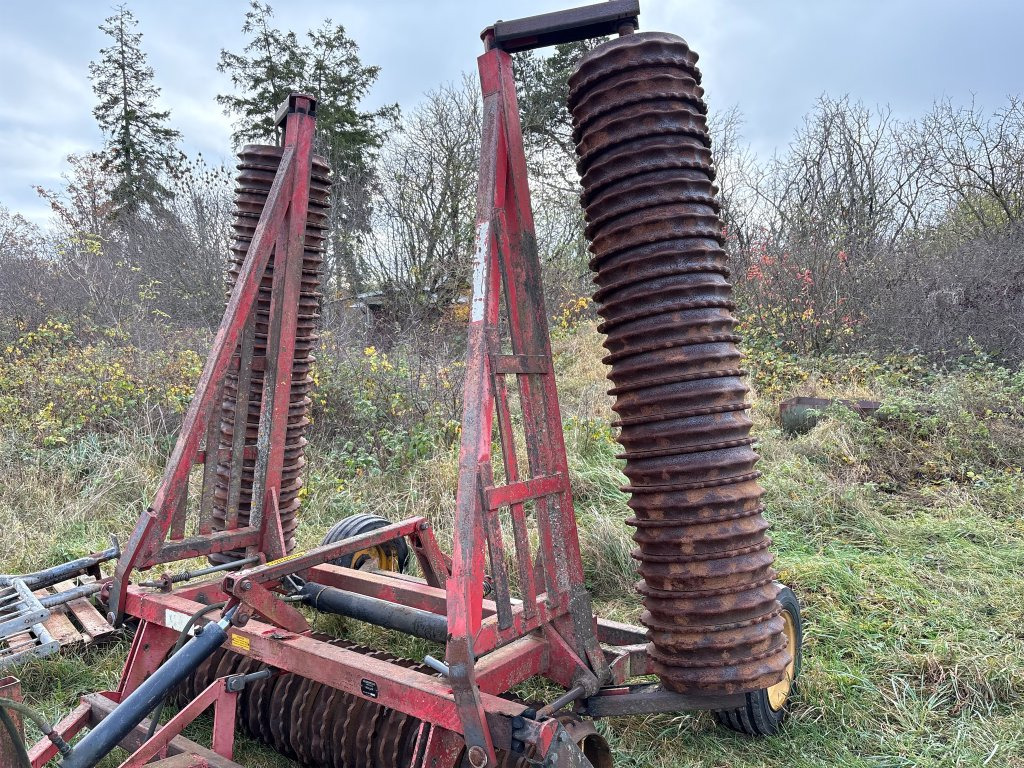Väderstad 620 - Mezőgazdasági hengerek: 2 kép. Väderstad 620 - Mezőgazdasági hengerek: 2 kép.