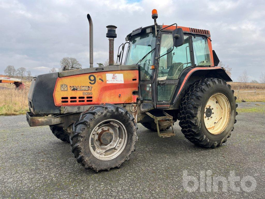 Valmet 8100 - Traktor: 1 kép. Valmet 8100 - Traktor: 1 kép.